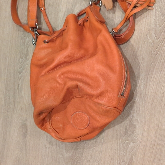 Roots Orange Leather Bucket Bag - Picture 5 of 11